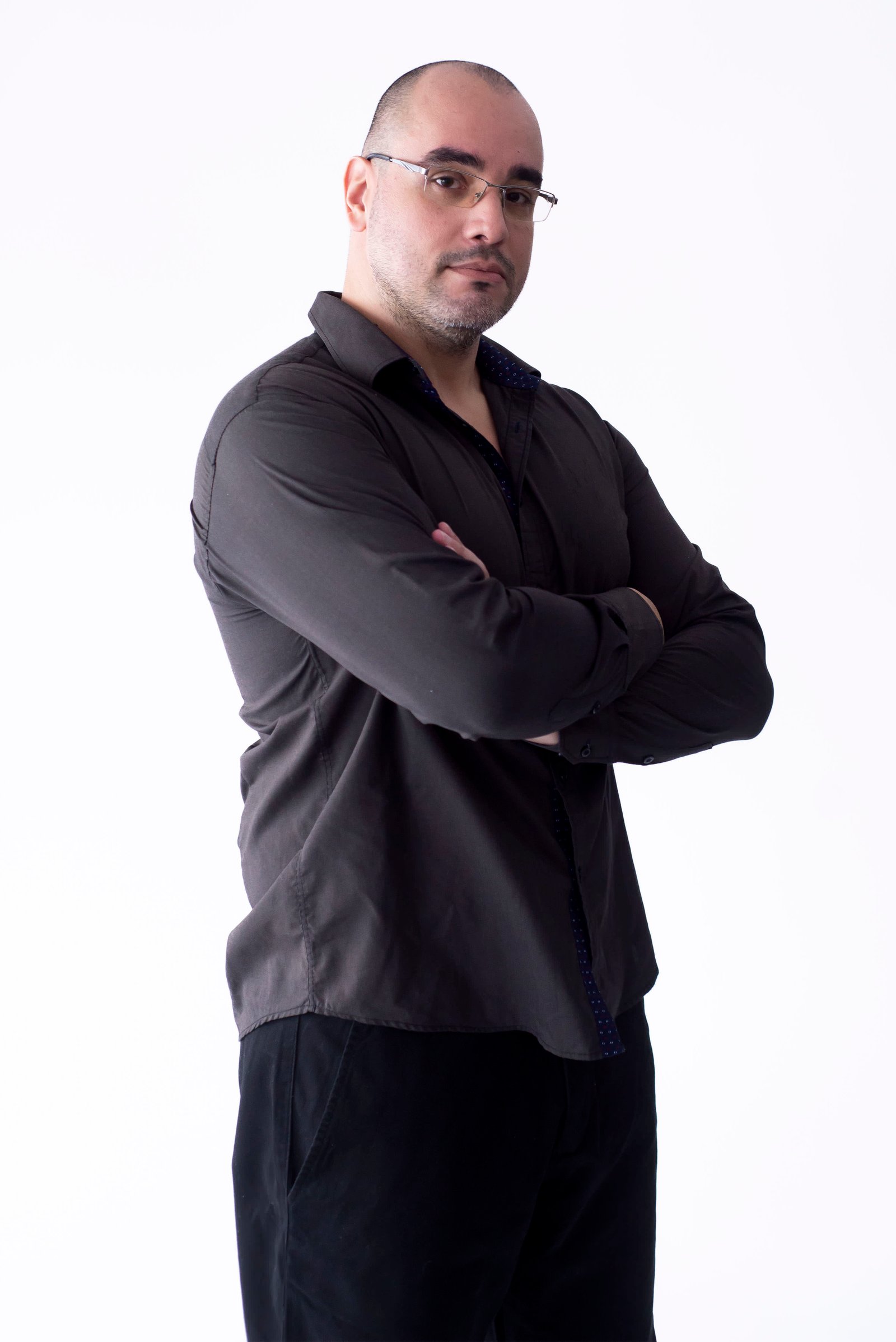 Retrato profissional do Prof. Thiago Ribeiro